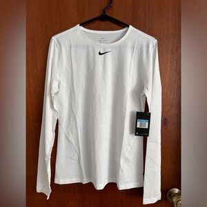 NIKE WOMENS MEDIUM LONGSLEEVE SHIRT
